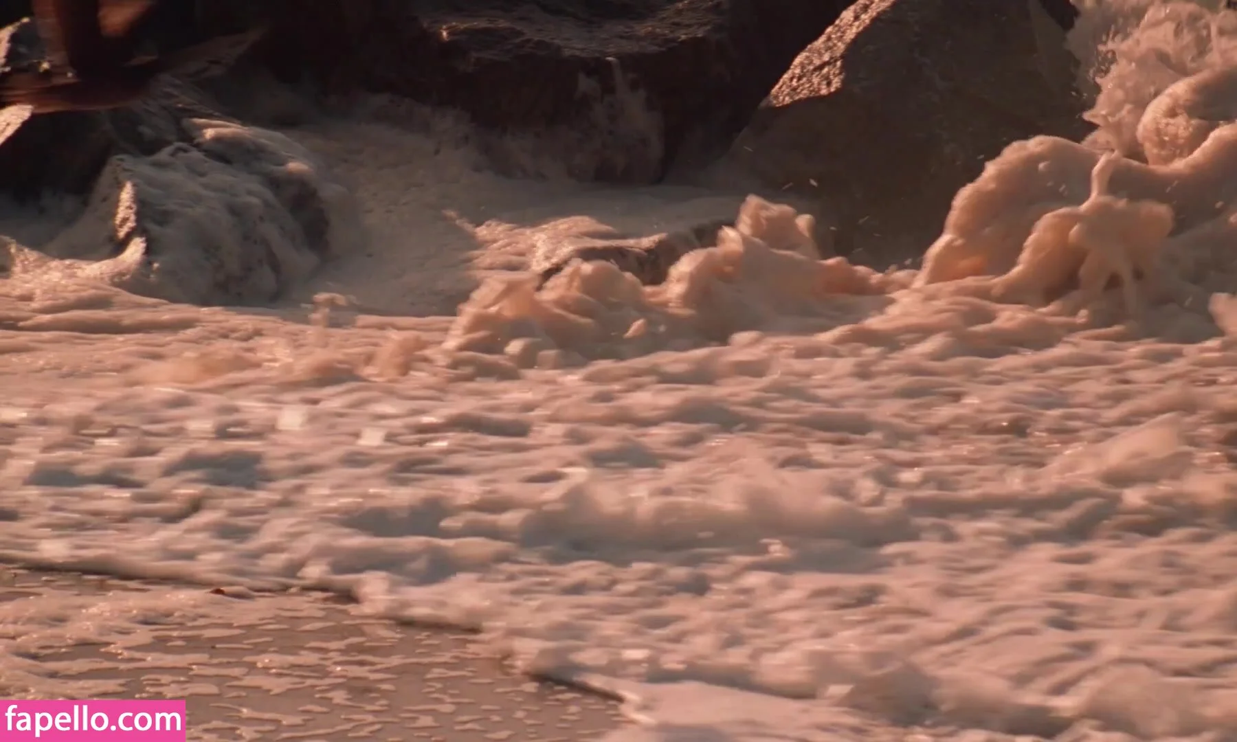 Yasmine Bleeth Onlyfans Photo Gallery 