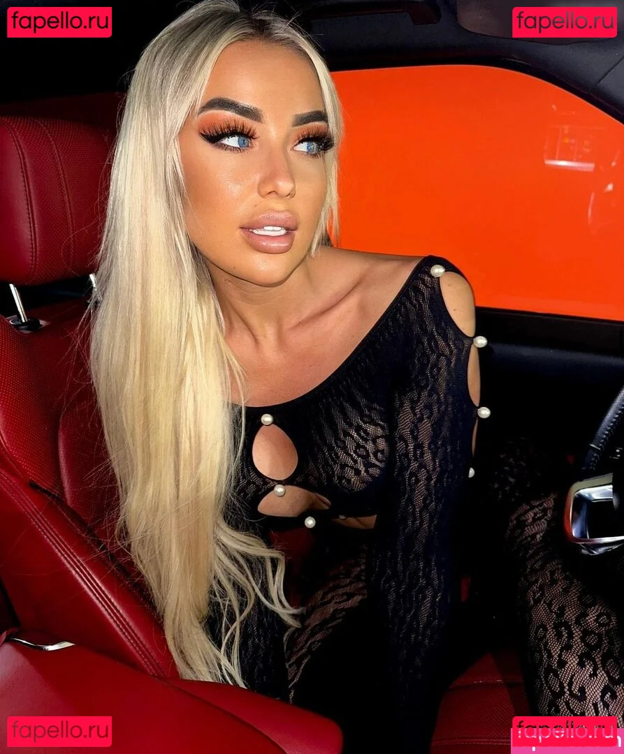 Lucy Sea Onlyfans Photo Gallery 