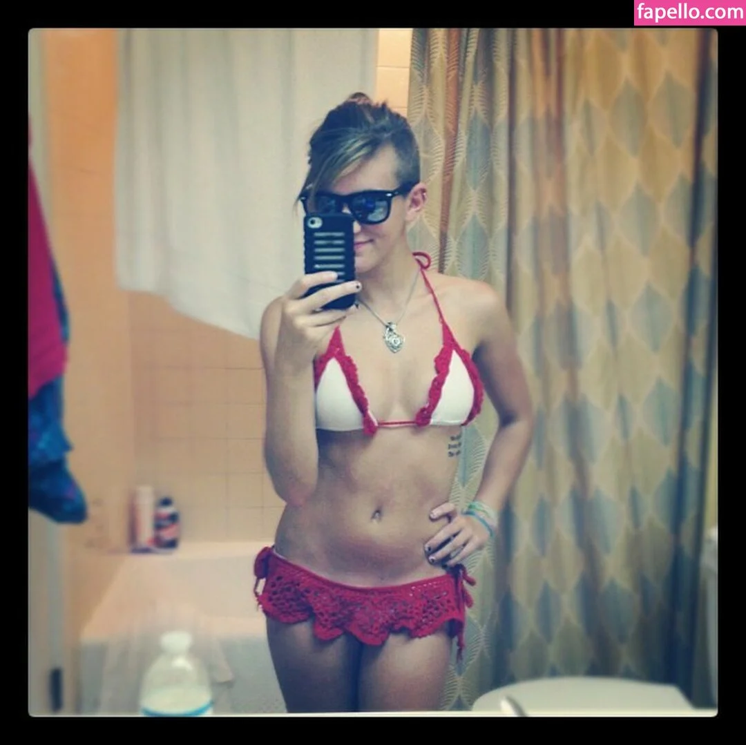 Gianna.Frankenstein Onlyfans Photo Gallery 