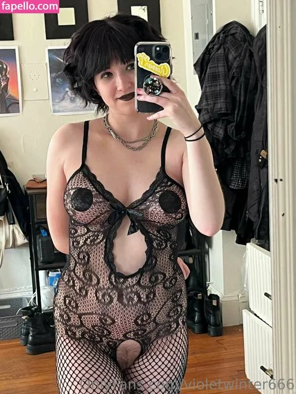 VioletWinter666 Onlyfans Photo Gallery 