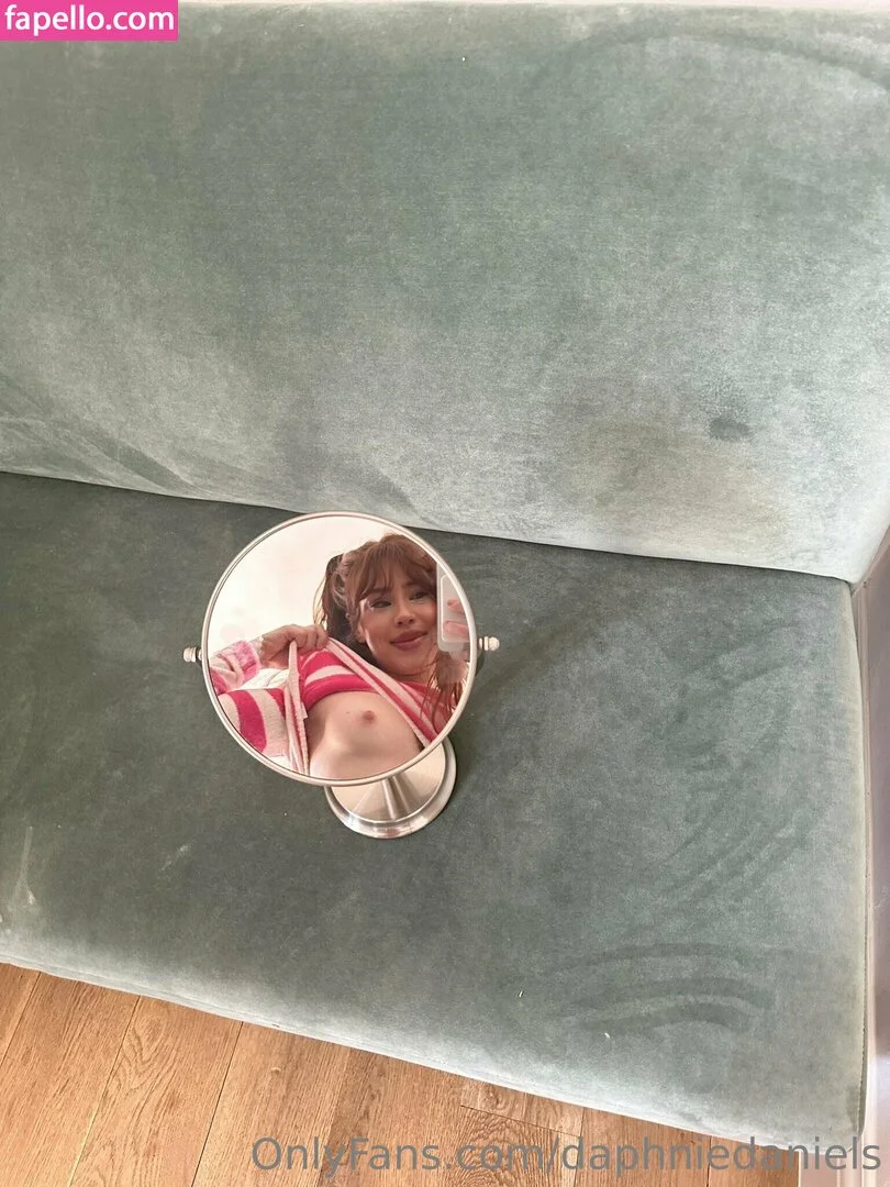 tinydaph Onlyfans Photo Gallery 