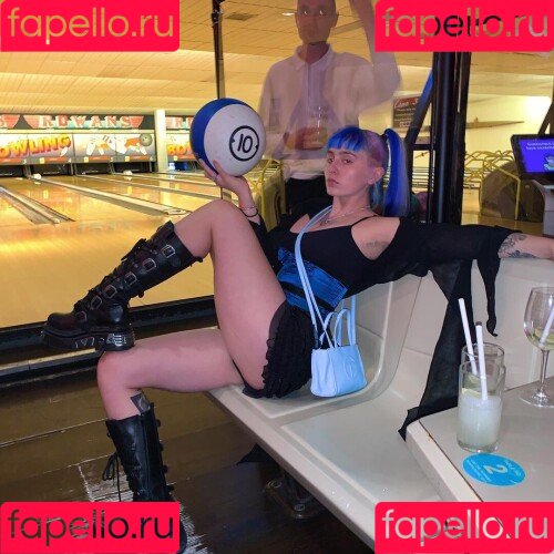 Ashnikko Onlyfans Photo Gallery 