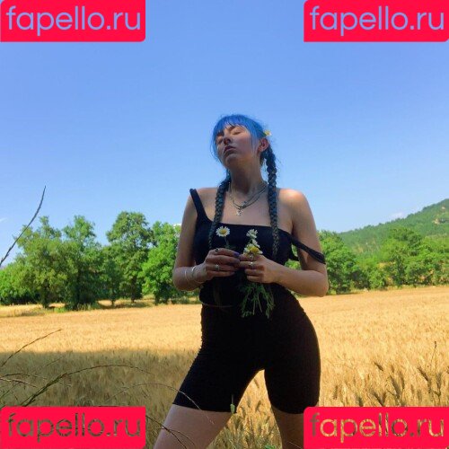 Ashnikko Onlyfans Photo Gallery 