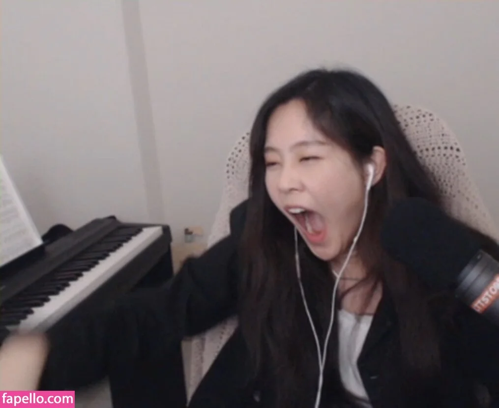 39daph Onlyfans Photo Gallery 