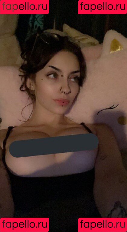 Lilbabykinn Onlyfans Photo Gallery 
