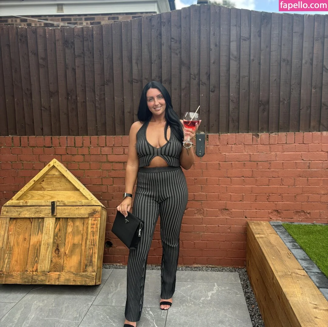 Popping Candy Onlyfans Photo Gallery 