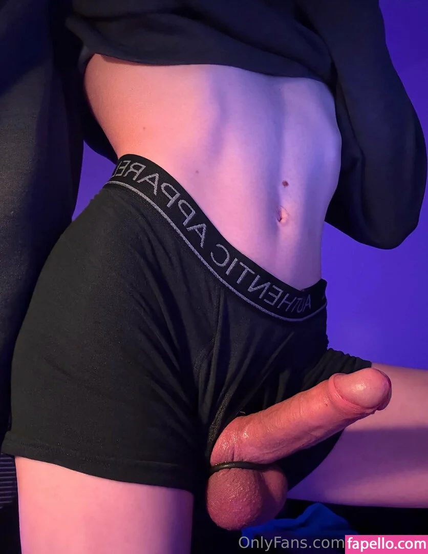 twinkidiot Onlyfans Photo Gallery 