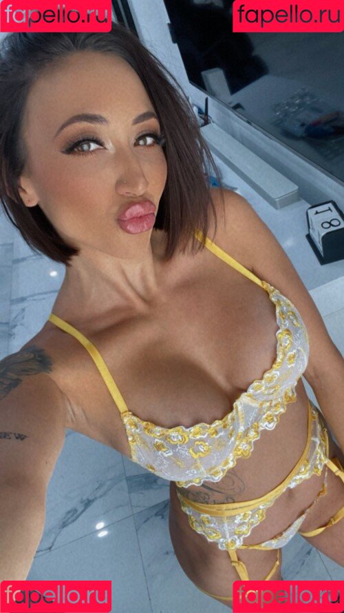 Blaire White Onlyfans Photo Gallery 