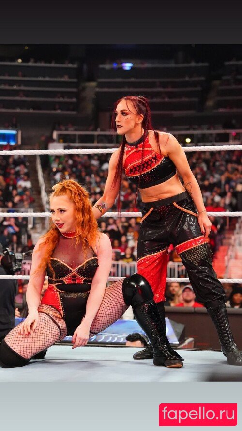 Isla Dawn Onlyfans Photo Gallery 