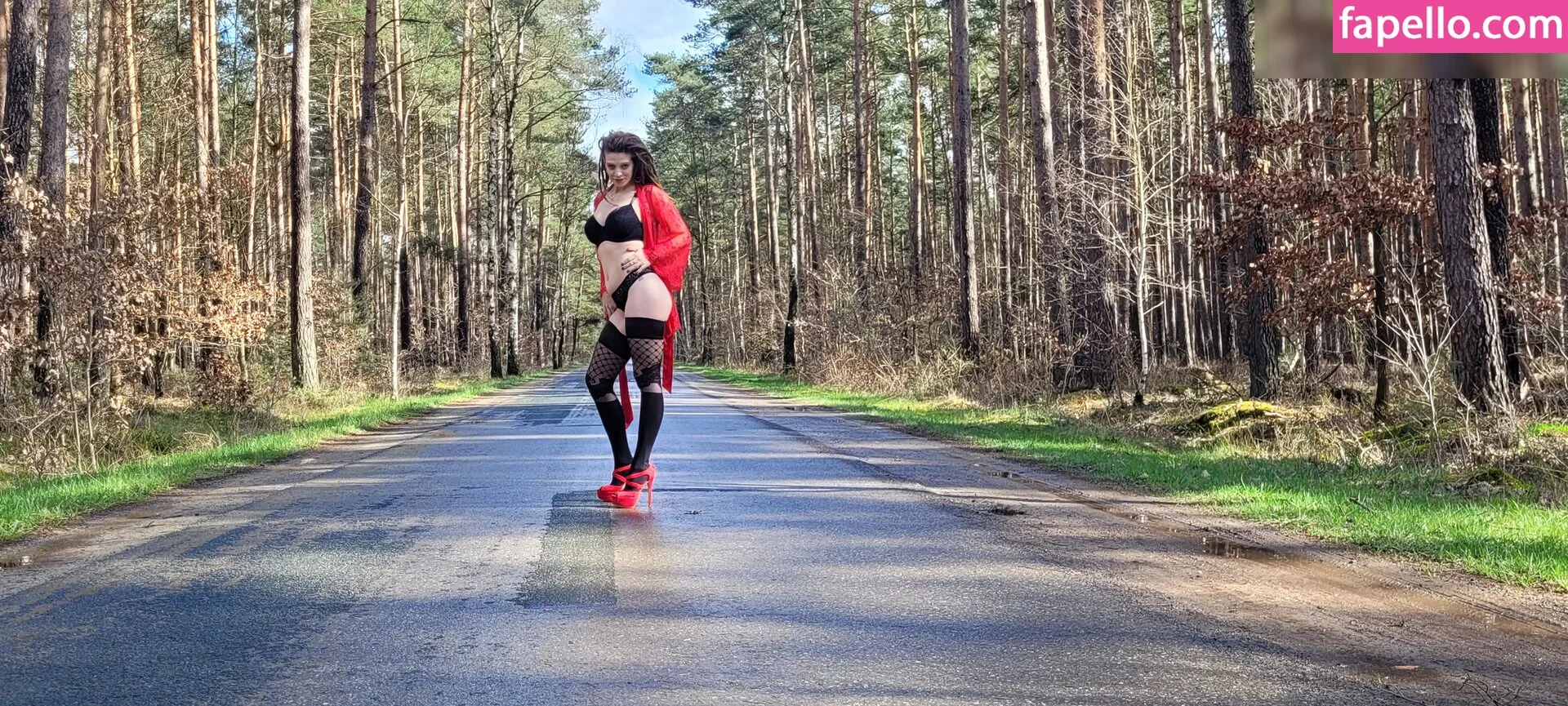 Mena Dreadfull Onlyfans Photo Gallery 