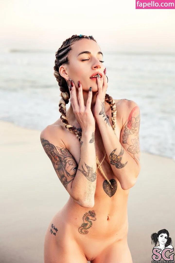 Kadito SG Onlyfans Photo Gallery 