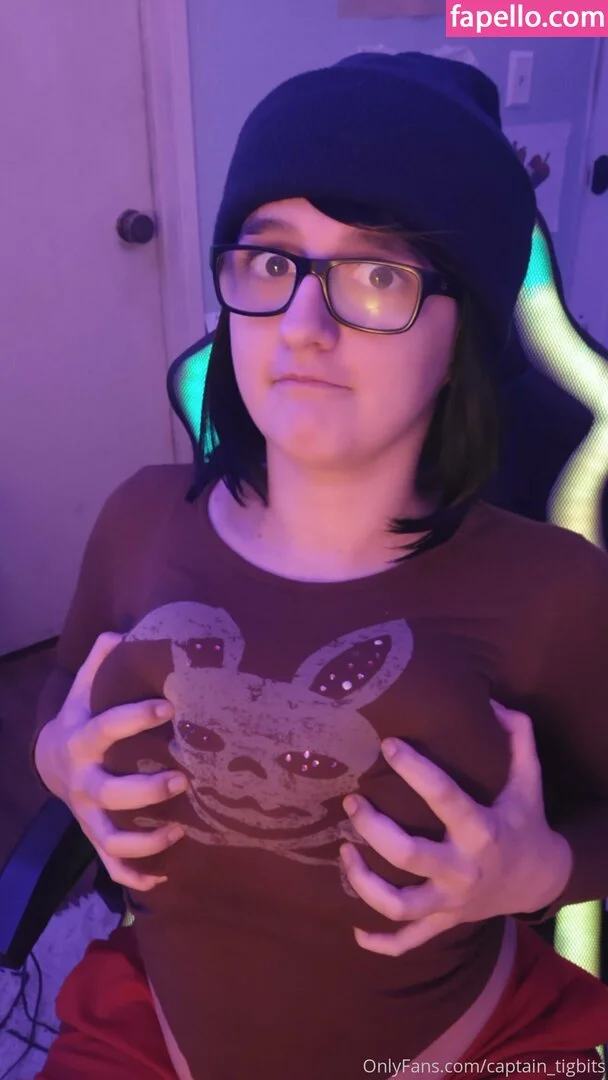 Captain TigBits Onlyfans Photo Gallery 