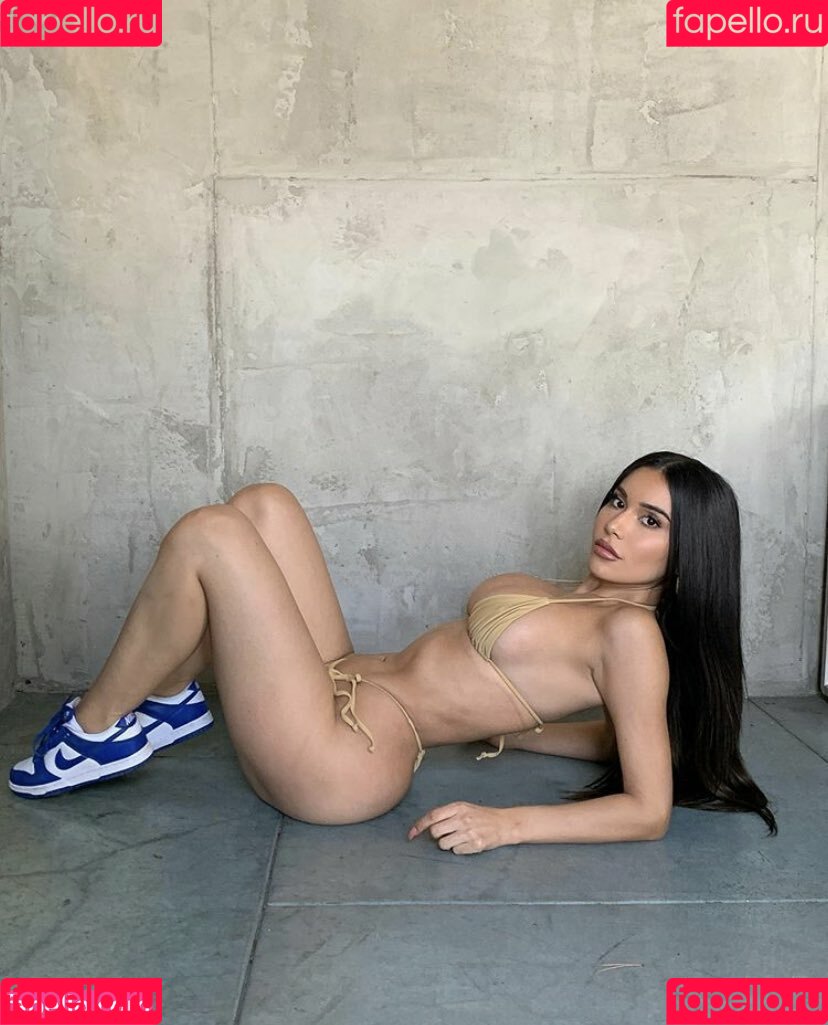 Janet Guzman Onlyfans Photo Gallery 