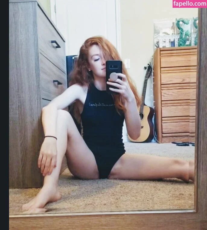 fabledfoxy Onlyfans Photo Gallery 