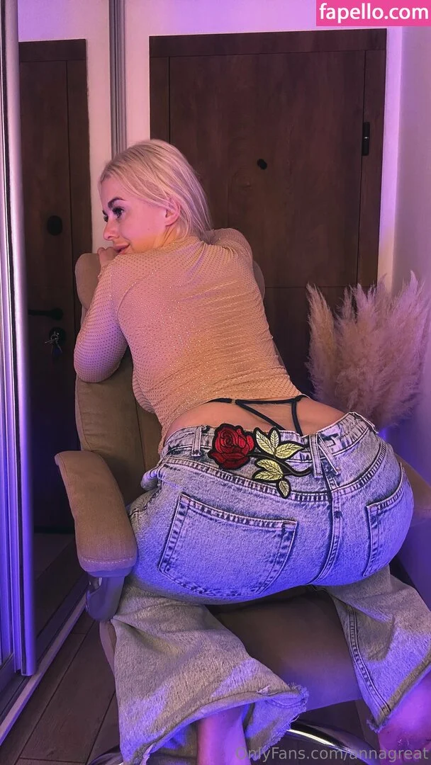 annagreat Onlyfans Photo Gallery 