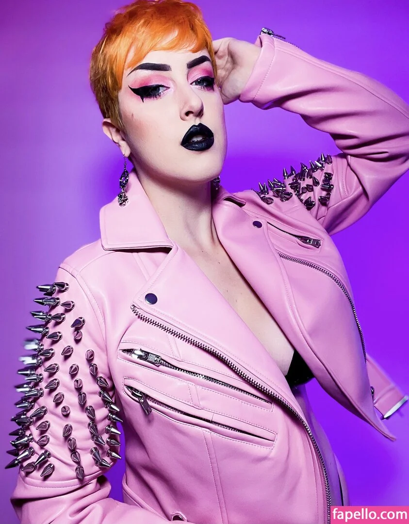 yoemilyreyfree Onlyfans Photo Gallery 