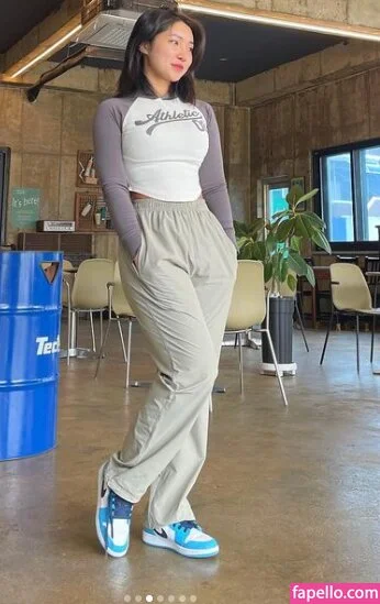 Beo Deul Jeong 정버들 Onlyfans Photo Gallery 