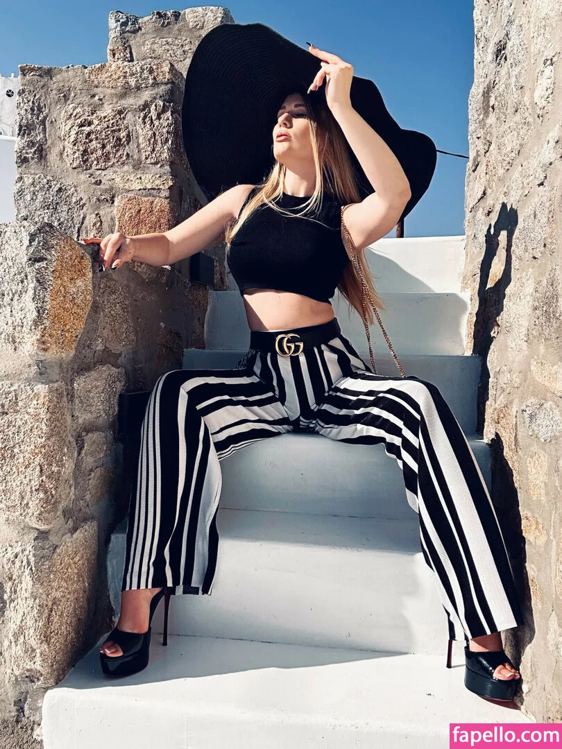 Goddess Poison Onlyfans Photo Gallery 