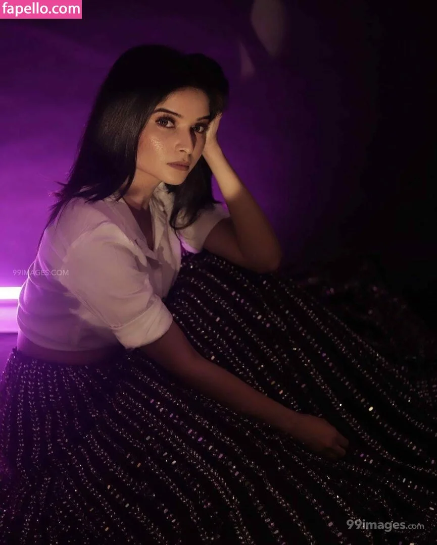 Bhavika Sharma Onlyfans Photo Gallery 