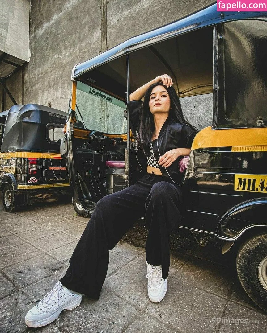 Bhavika Sharma Onlyfans Photo Gallery 