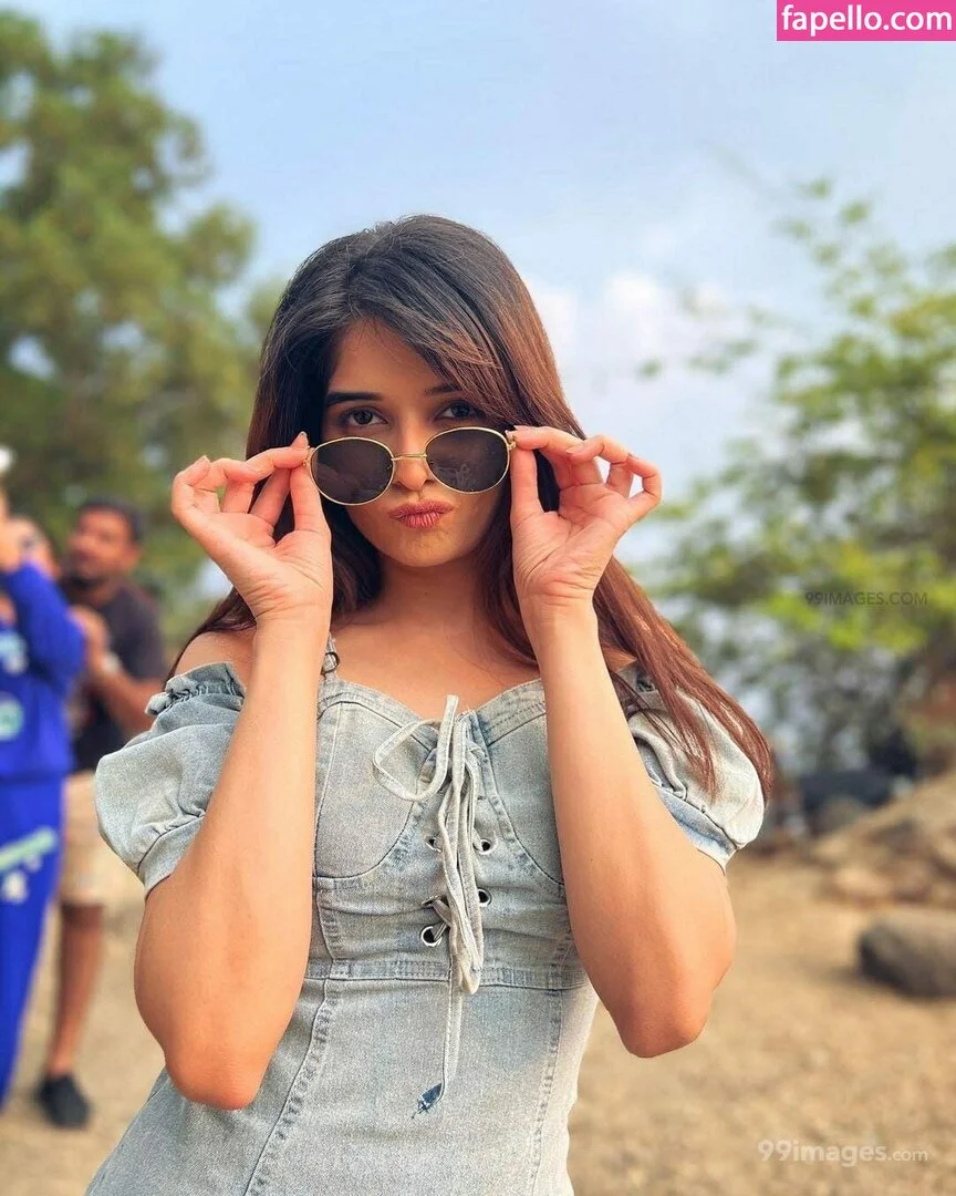 Bhavika Sharma Onlyfans Photo Gallery 