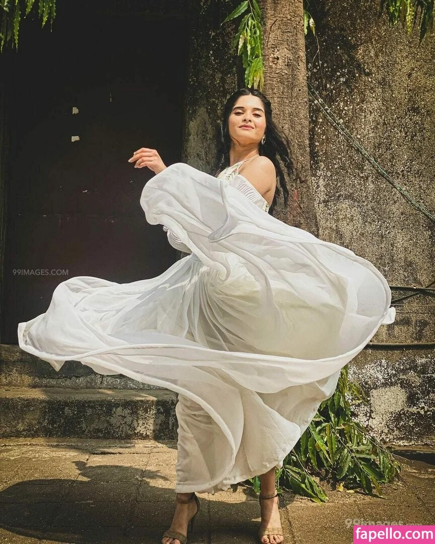 Bhavika Sharma Onlyfans Photo Gallery 