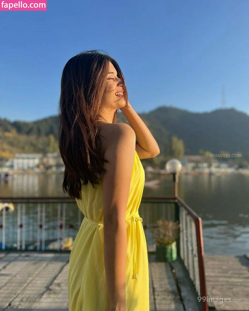 Bhavika Sharma Onlyfans Photo Gallery 