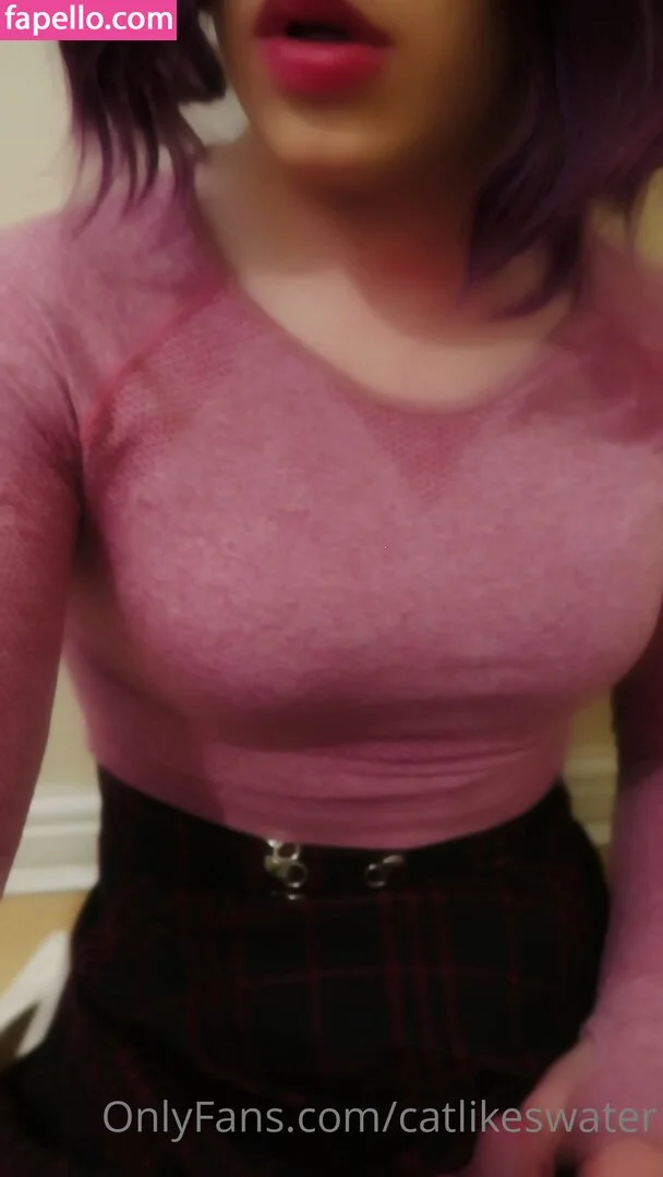 CatLikesWater Onlyfans Photo Gallery 