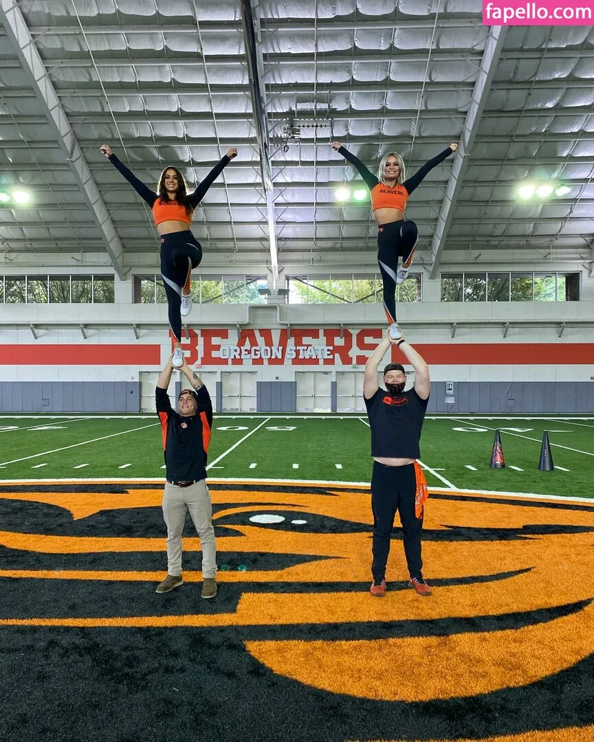 Taylor Johnson Cheer Onlyfans Photo Gallery 