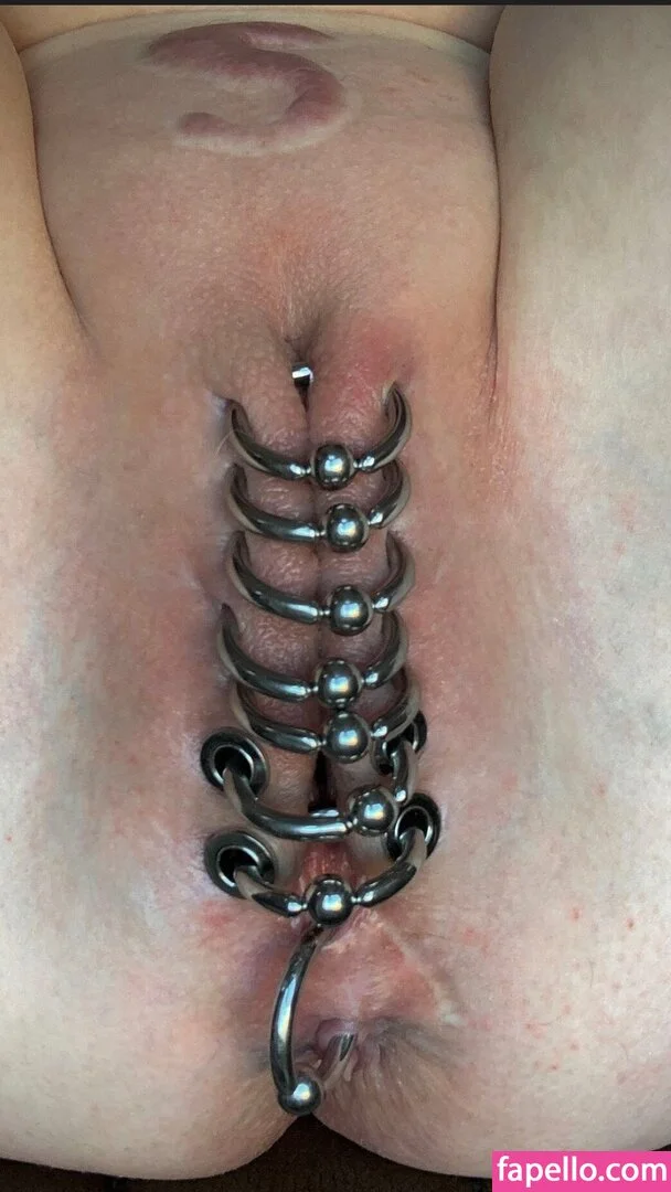 2iris Onlyfans Photo Gallery 