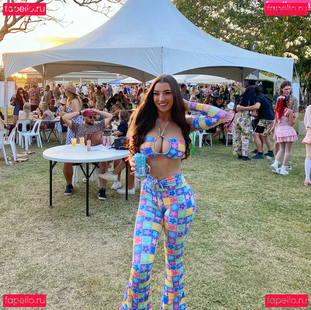 moremolly Onlyfans Photo Gallery 