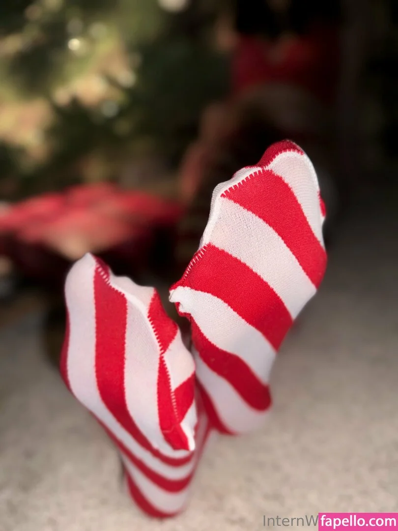 internwithbenefits Onlyfans Photo Gallery 