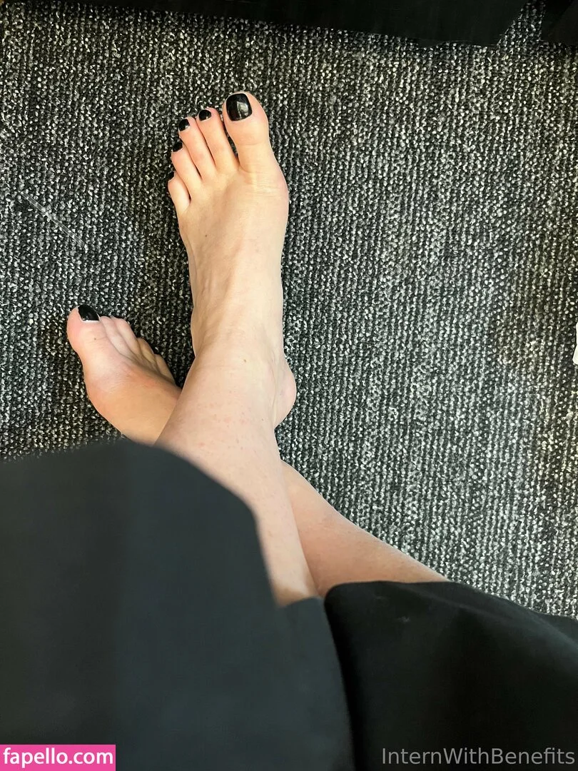 internwithbenefits Onlyfans Photo Gallery 