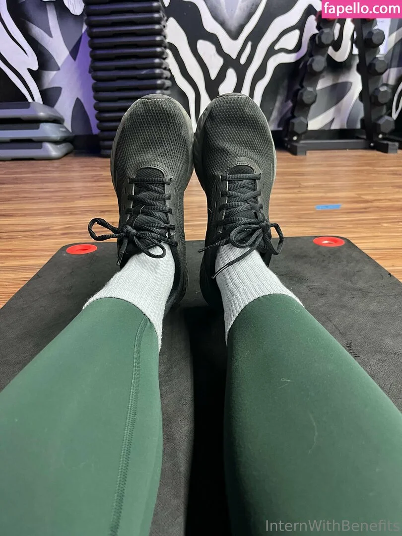 internwithbenefits Onlyfans Photo Gallery 