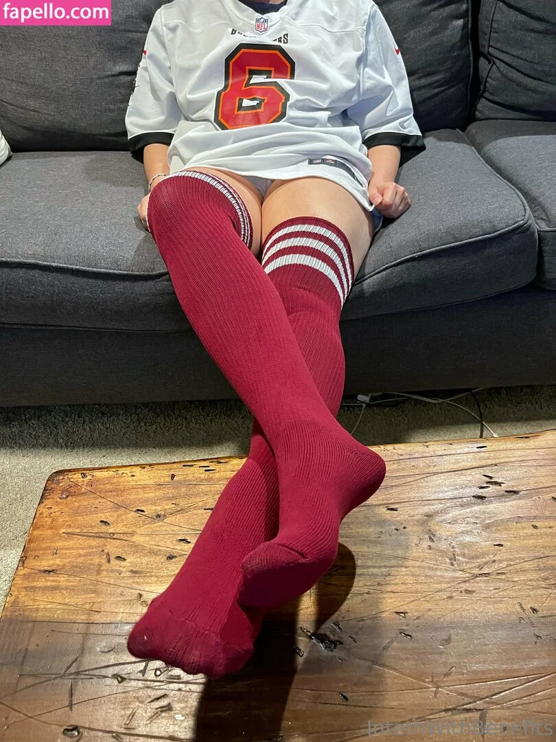 internwithbenefits Onlyfans Photo Gallery 