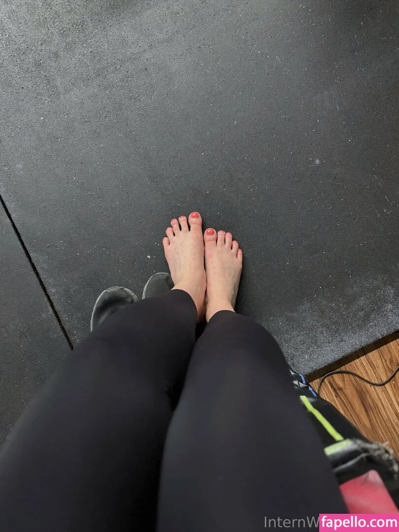 internwithbenefits Onlyfans Photo Gallery 