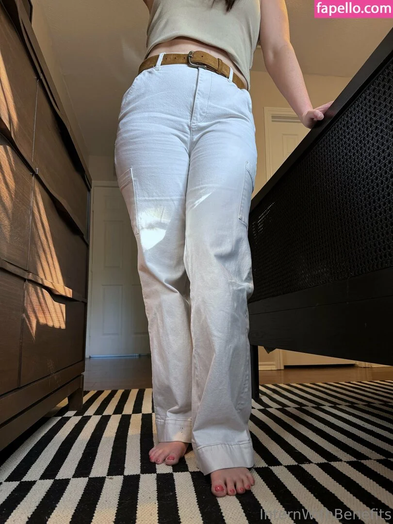 internwithbenefits Onlyfans Photo Gallery 