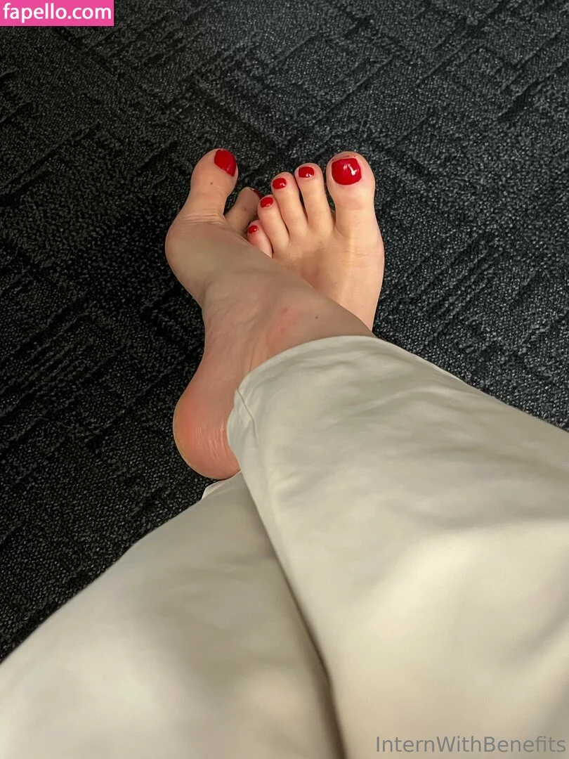 internwithbenefits Onlyfans Photo Gallery 