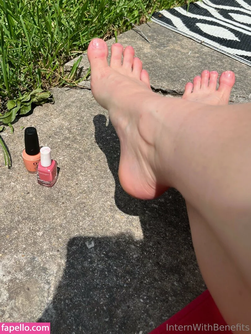 internwithbenefits Onlyfans Photo Gallery 