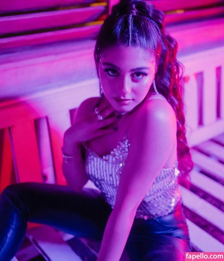 Mayan El Sayed Onlyfans Photo Gallery 