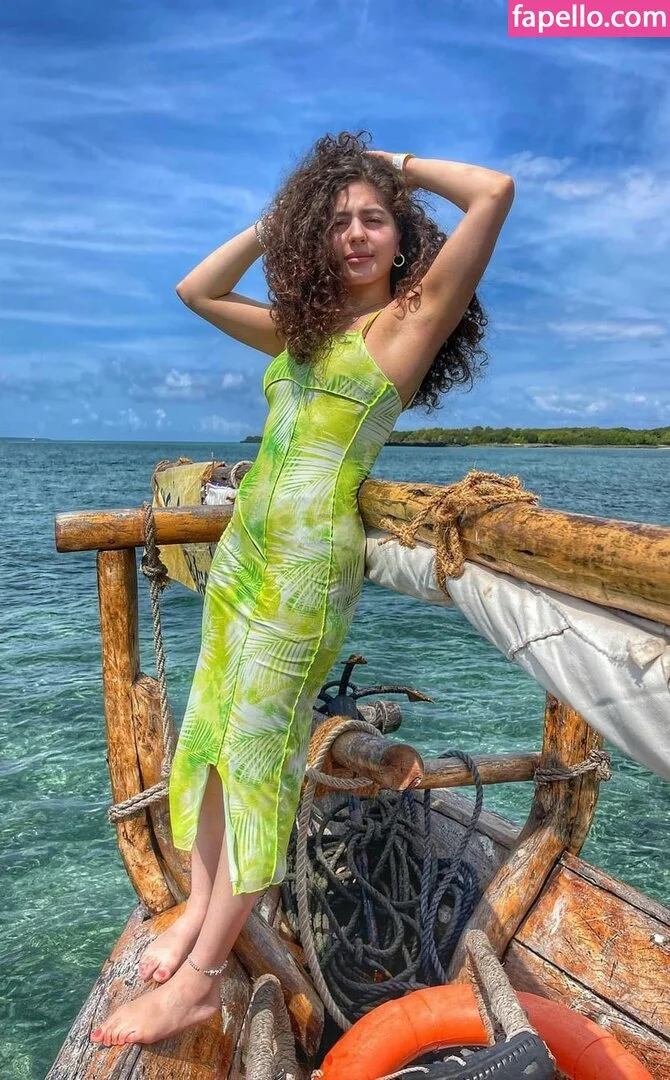 Mayan El Sayed Onlyfans Photo Gallery 