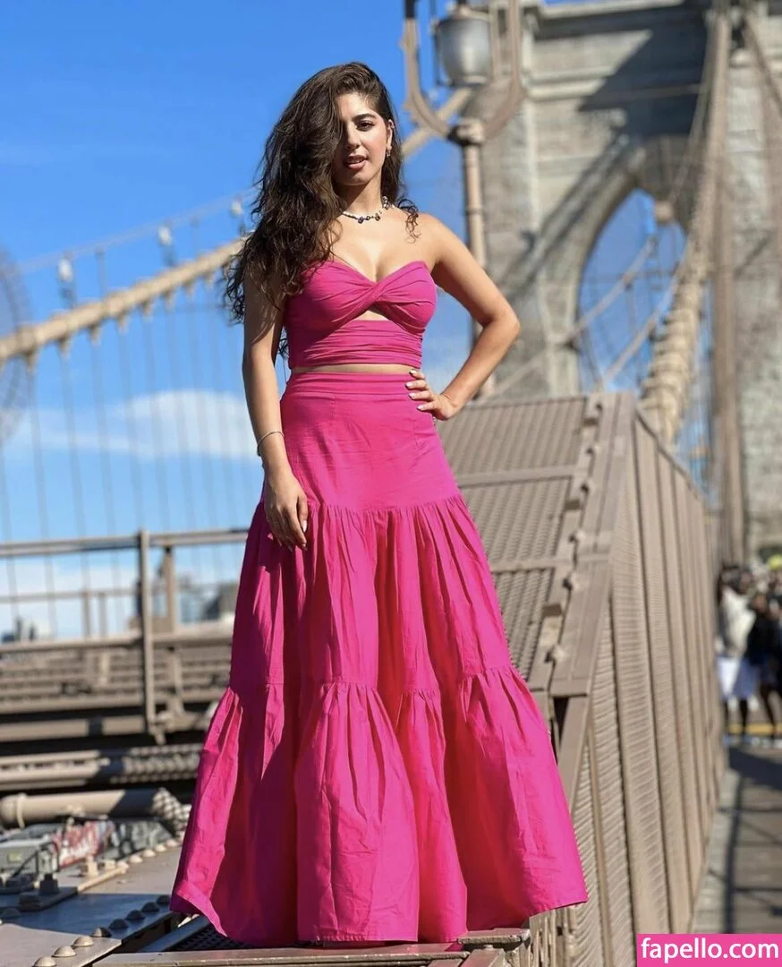 Mayan El Sayed Onlyfans Photo Gallery 