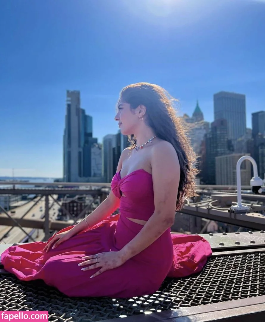 Mayan El Sayed Onlyfans Photo Gallery 