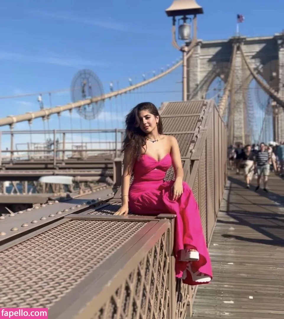 Mayan El Sayed Onlyfans Photo Gallery 