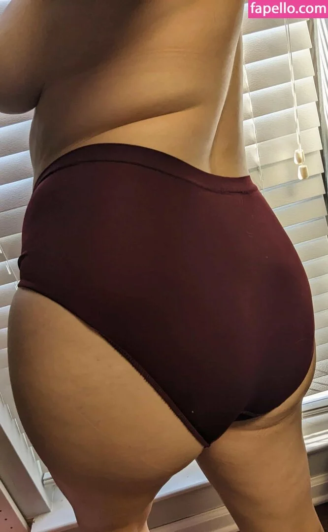 FrecklesAndFelines Onlyfans Photo Gallery 