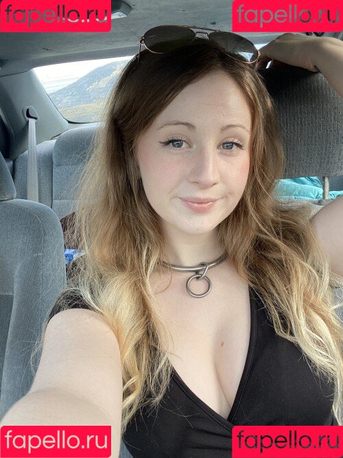 Your Baby Bunny Onlyfans Photo Gallery 