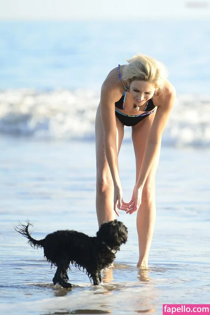 Stephanie Pratt Onlyfans Photo Gallery 