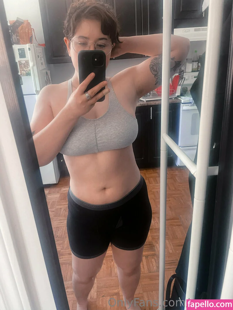 grraves Onlyfans Photo Gallery 