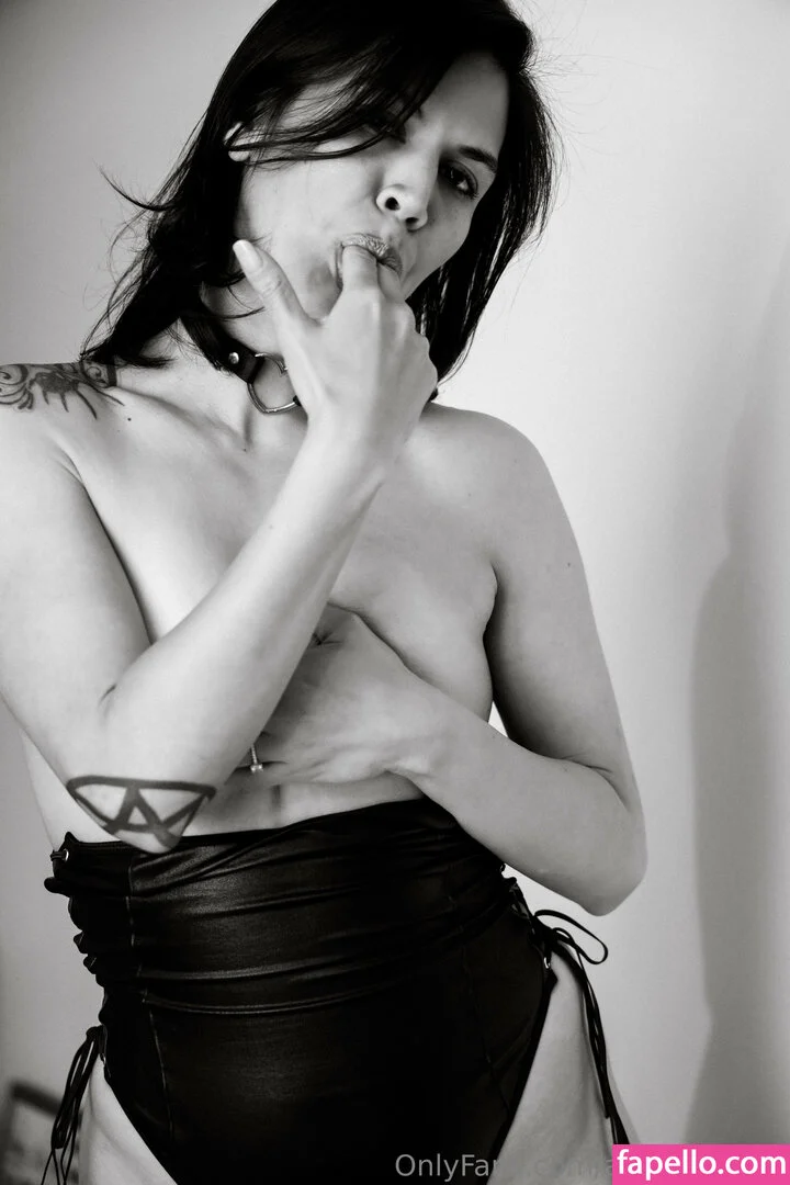 avaaaronson Onlyfans Photo Gallery 