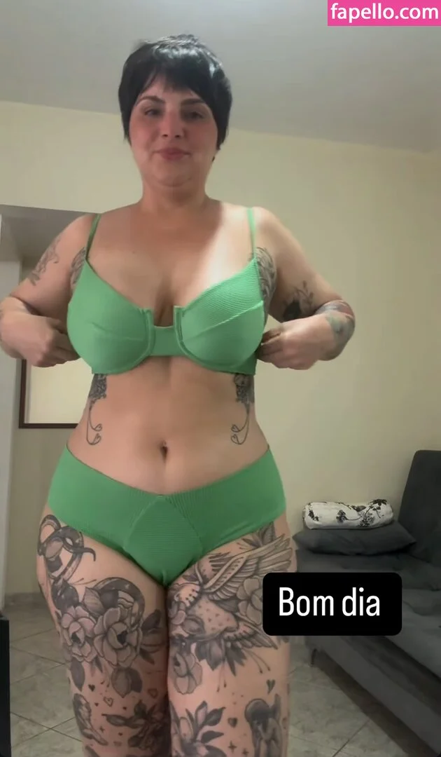 Aline Valentin Onlyfans Photo Gallery 